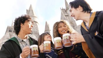 Universal Destinations & Experiences celebra la Temporada de Butterbeer 2026 en The Wizarding World of Harry Potter Temporada de Butterbeer 2026 Universal studios
